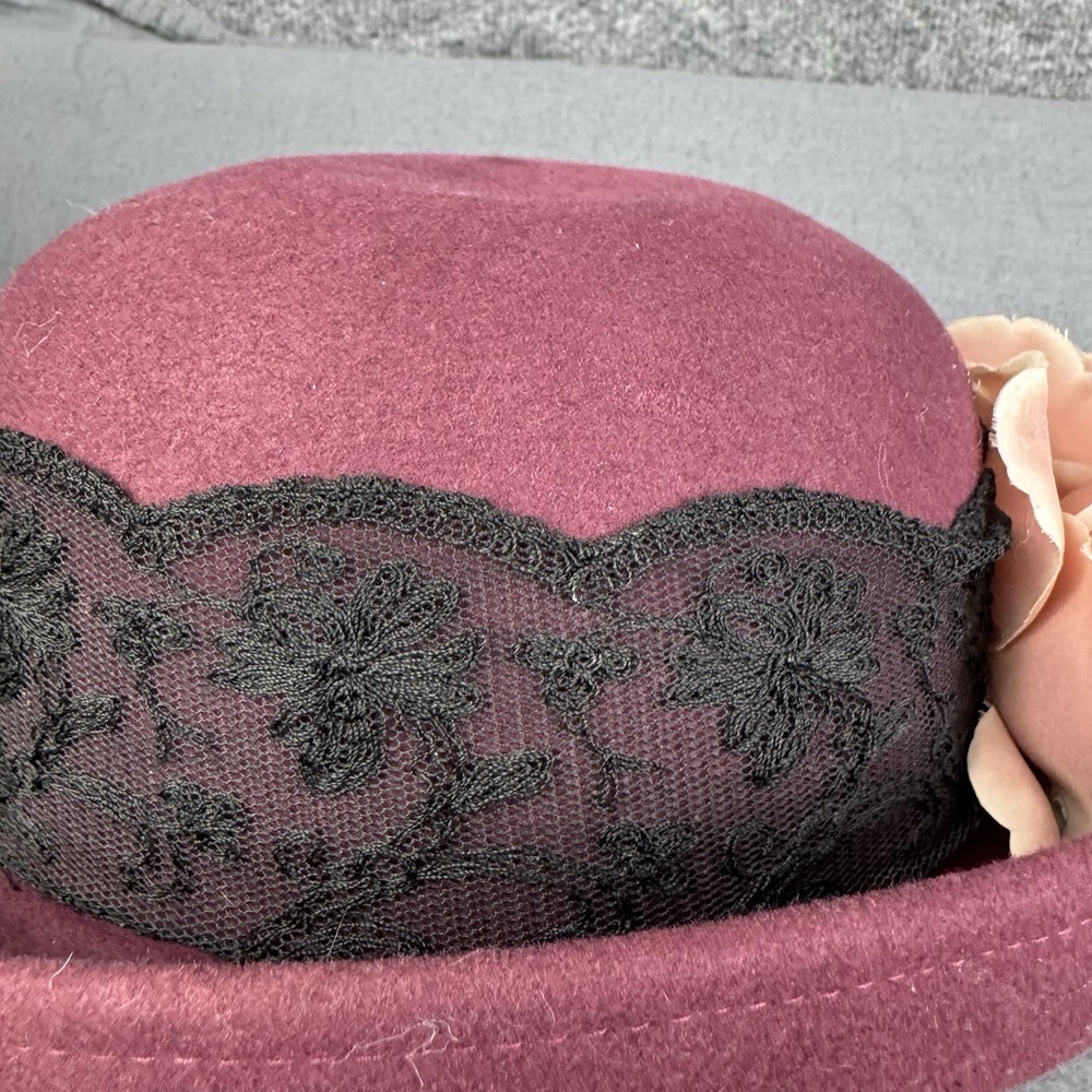 Vintage 100% Wool Felt Cloche Hat Burgundy Wine Black Lace Floral Accent - Picture 5 of 9
